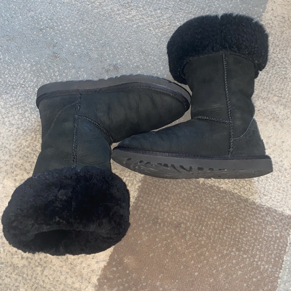 Uggs Australia classic Tall Essential Boots - Picture 9 of 12